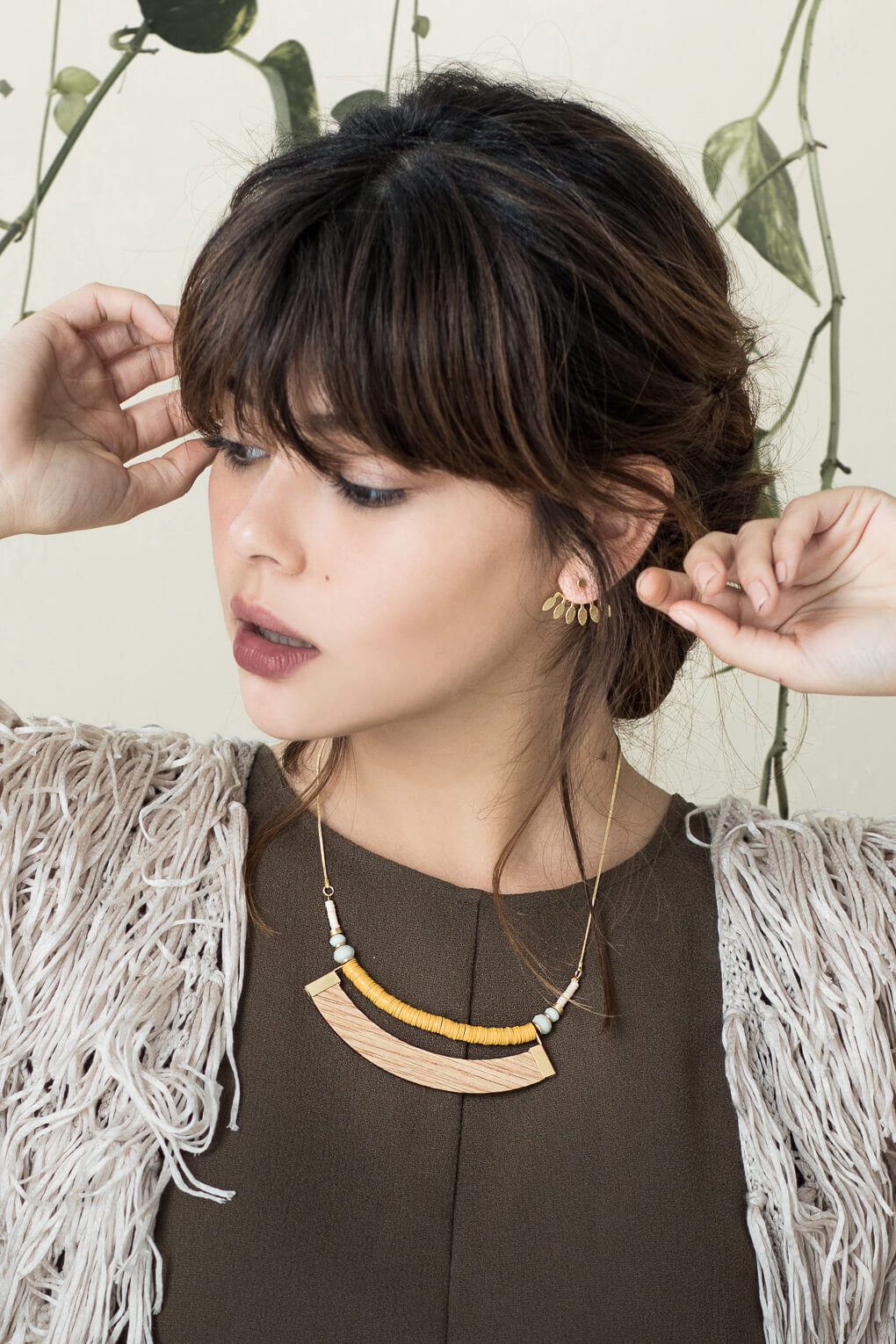116872-Canoe Necklace-1