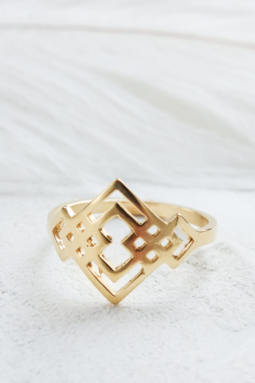 solid gold mirador ring-6