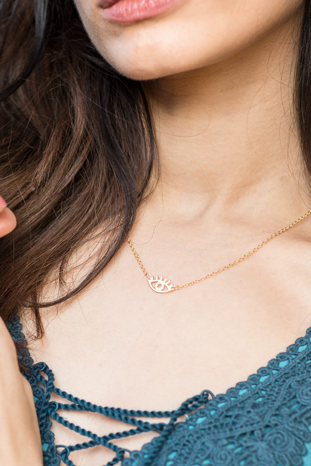 118332-Tiny Eye Necklace-2