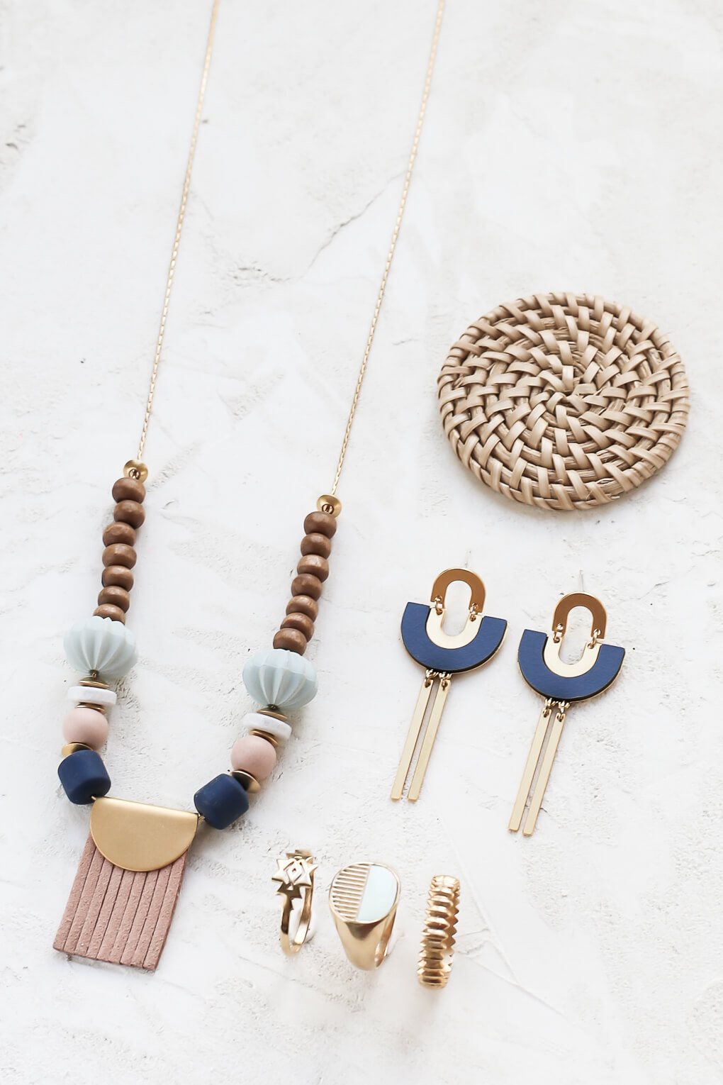 120552-Marabou Necklace-10