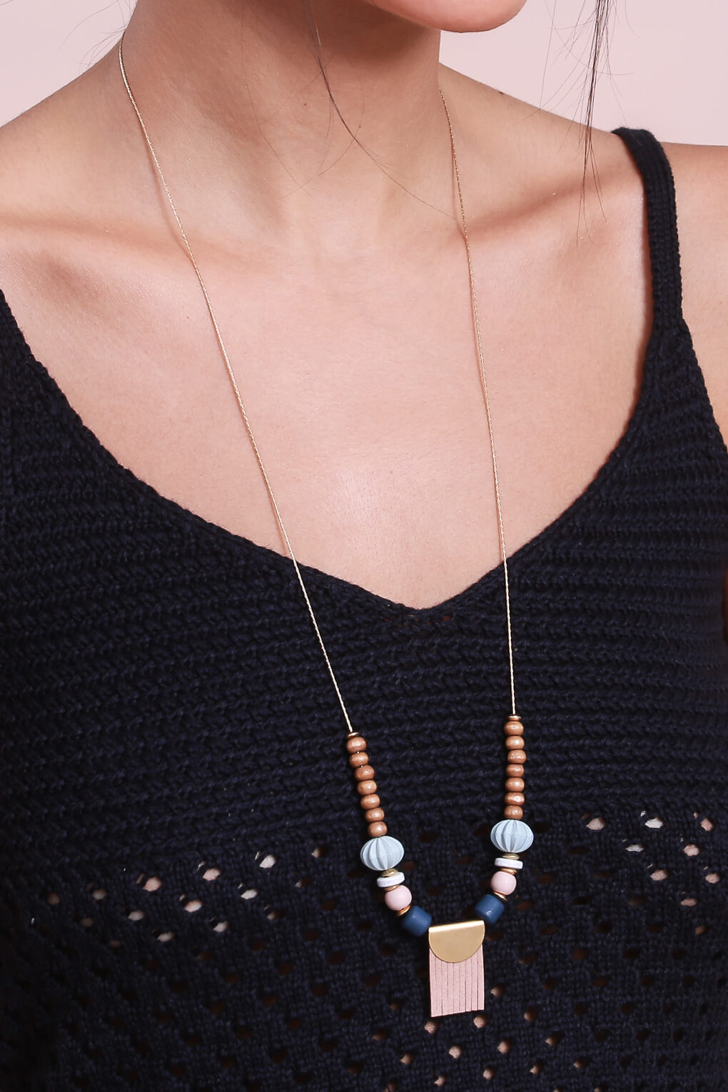 120552-Marabou Necklace-2