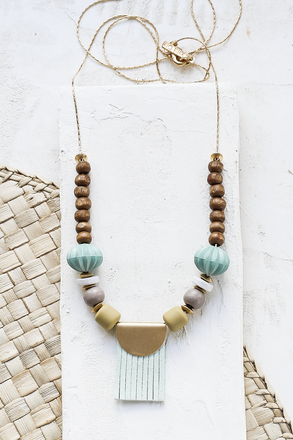 120552-Marabou Necklace-5
