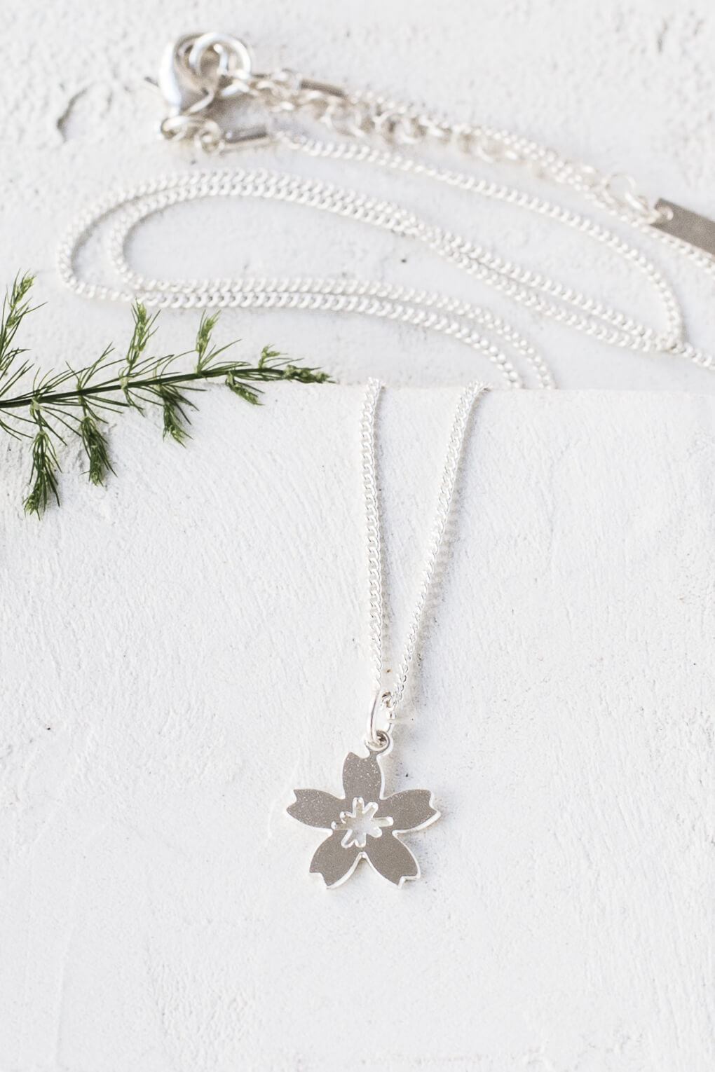 115192-Tiny Hanami Necklace-3