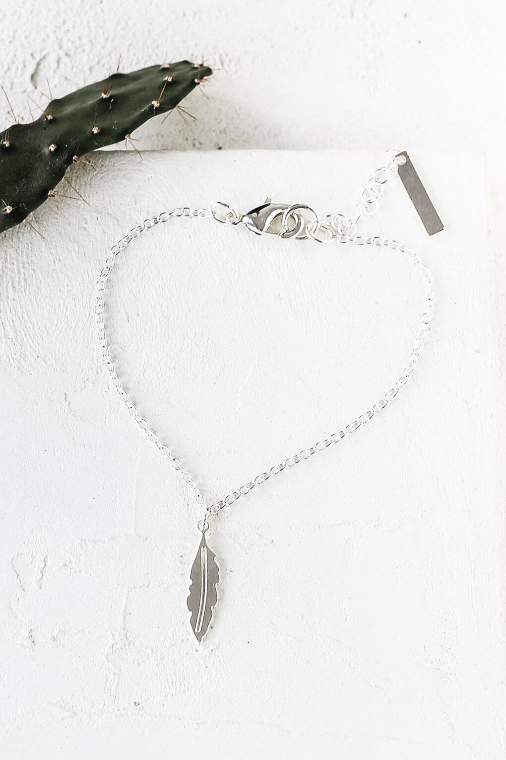 211932-Tiny Feather Bracelet-2