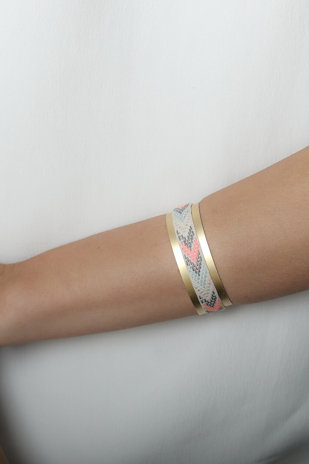 260122-Boa Bracelet (1 of 5)