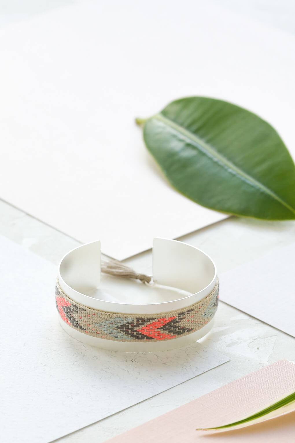 260122-Boa Bracelet (3 of 5)