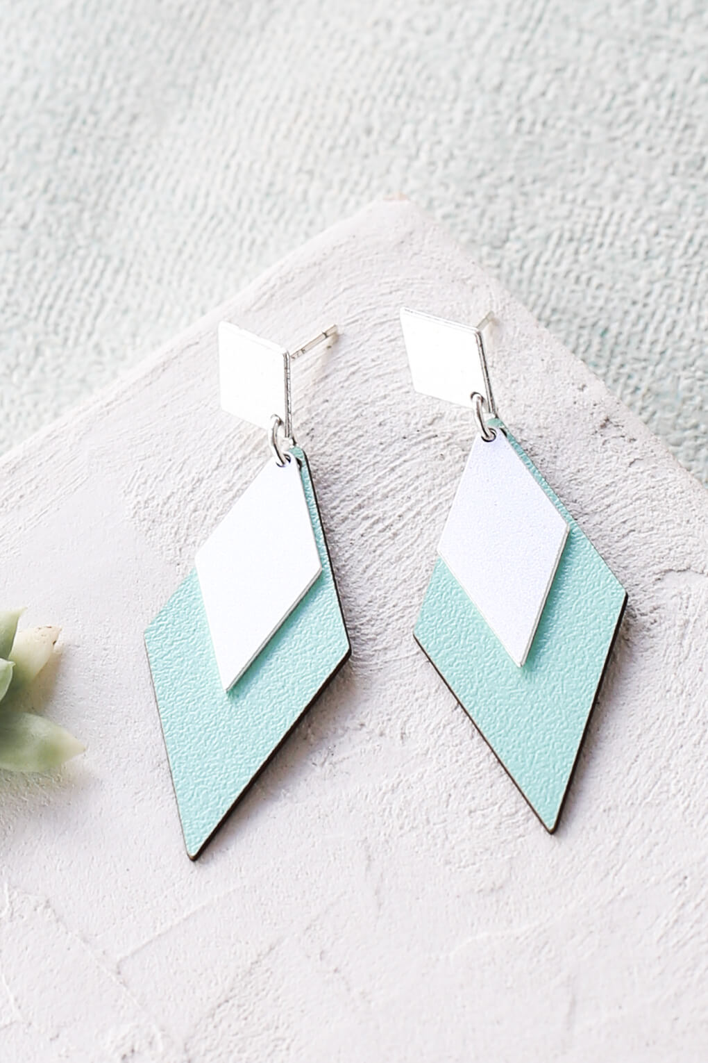 394392-Oslo Post Earrings-13