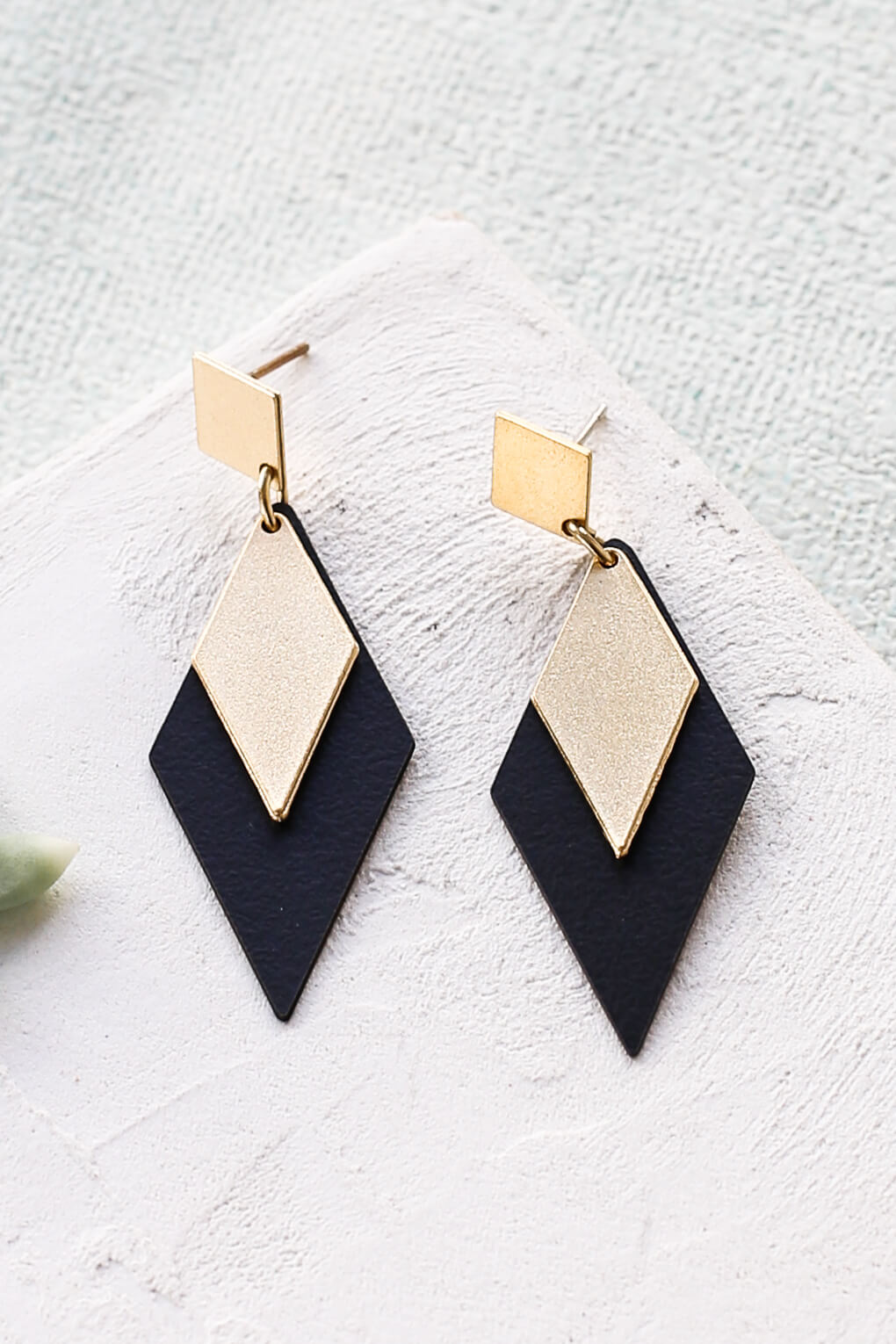 394392-Oslo Post Earrings-5