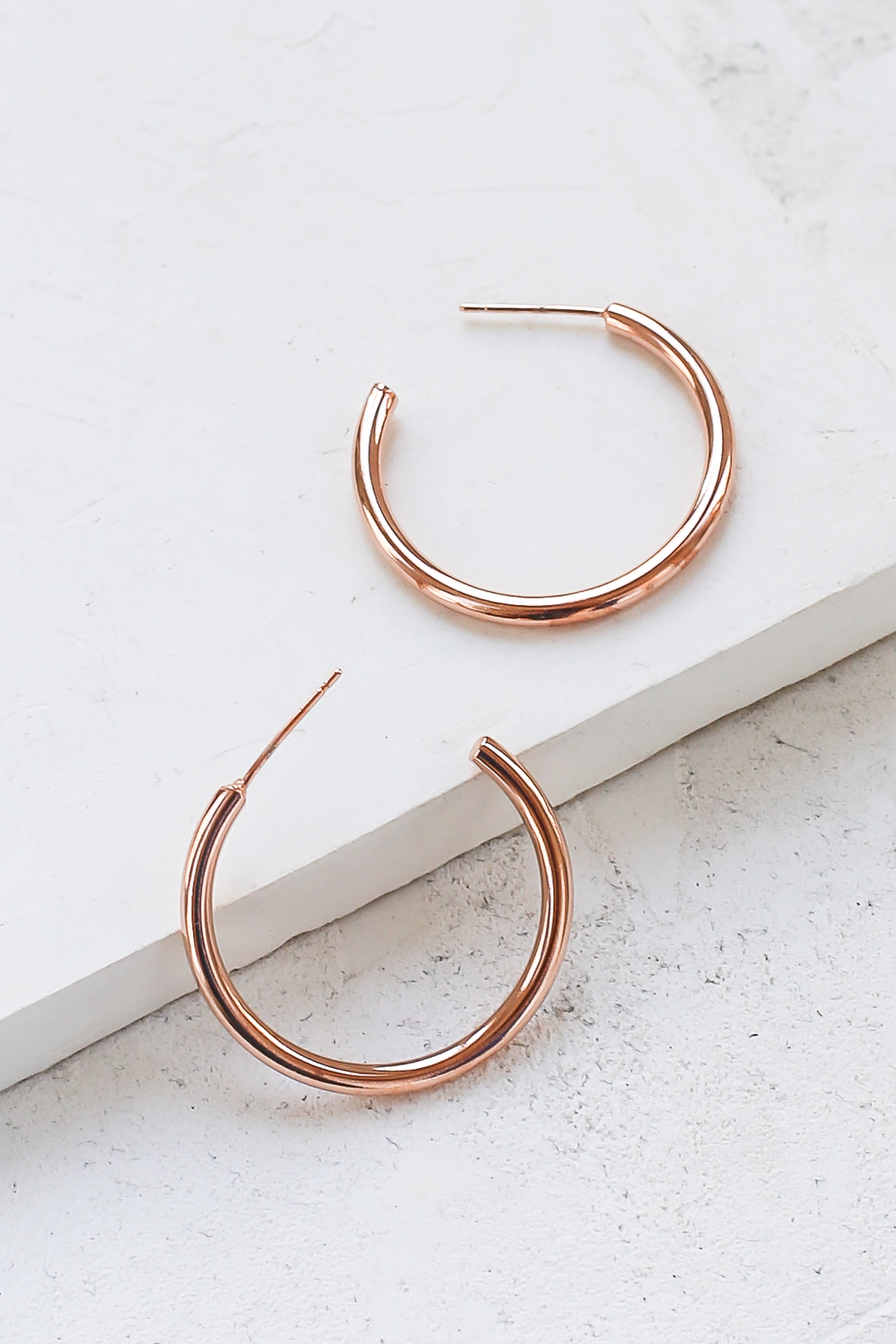 LARGE BASIC HOOP EARRINGS 0343092-30