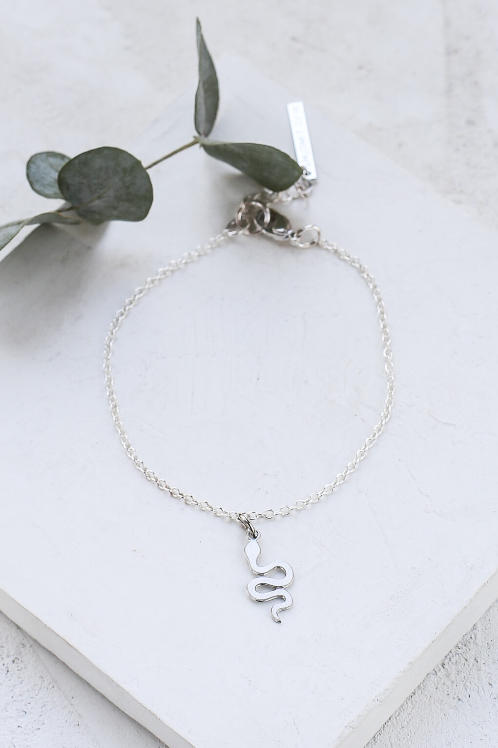 0262072-Tiny Snake Bracelet-3