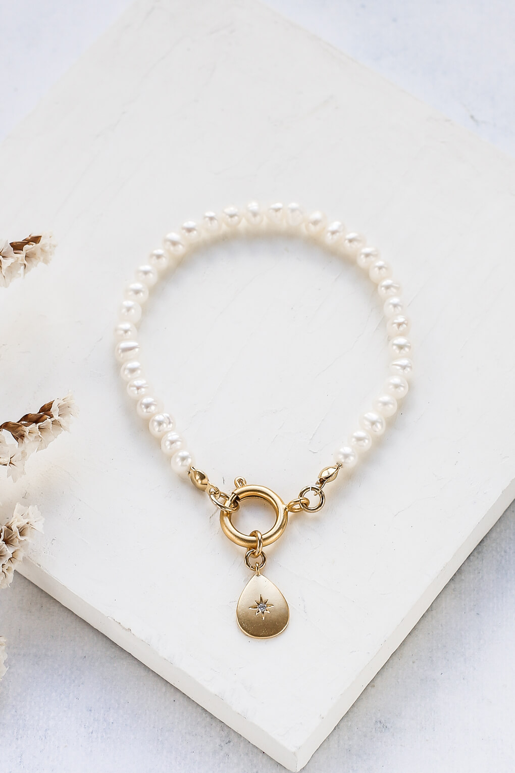 0262332-Pearl Bracelet with replaceable pendants-4